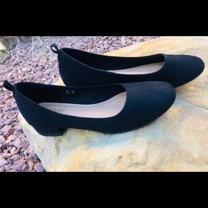 Brash Black Suede Shoes Size 7.5